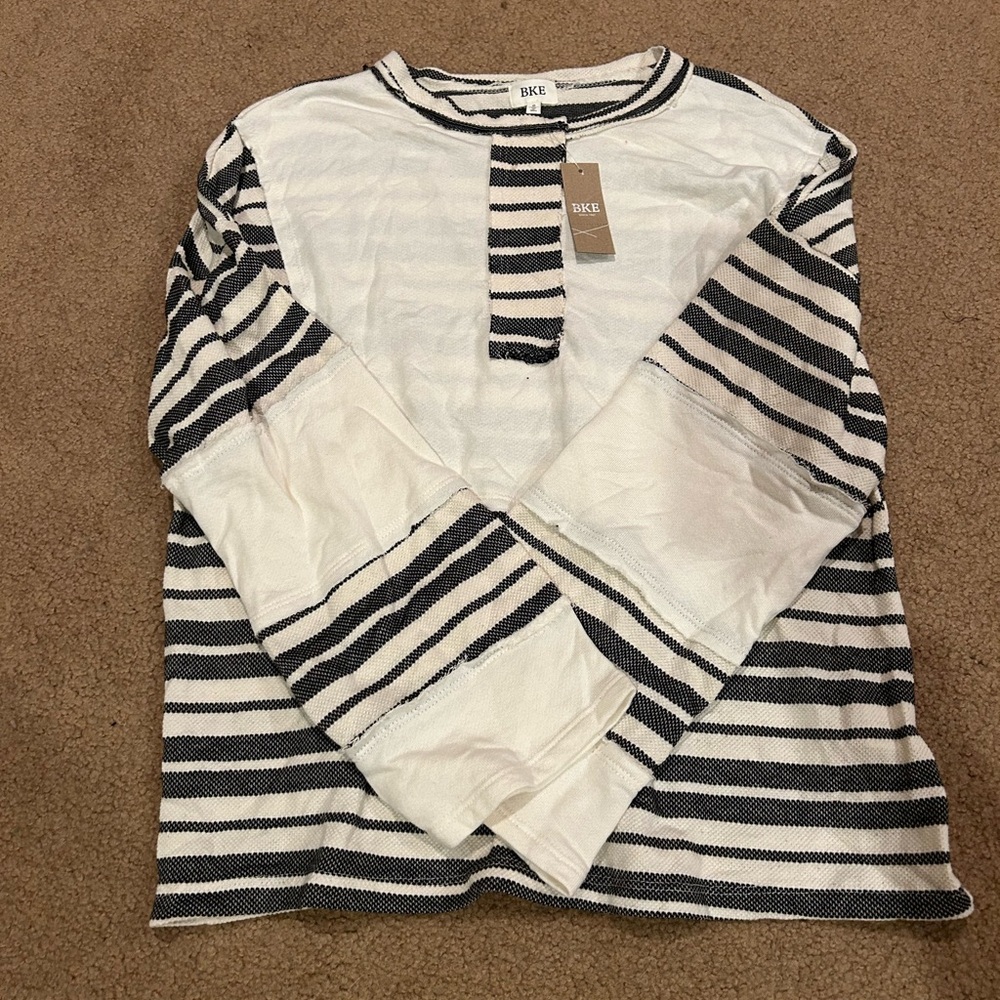 NWT buckle black shirt